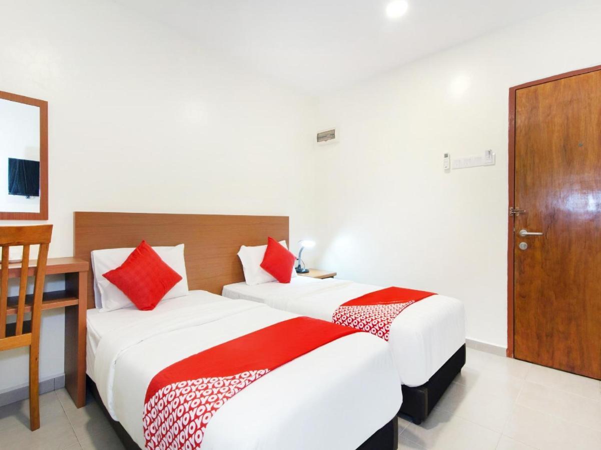 Lawten Hotel Malacca Bagian luar foto