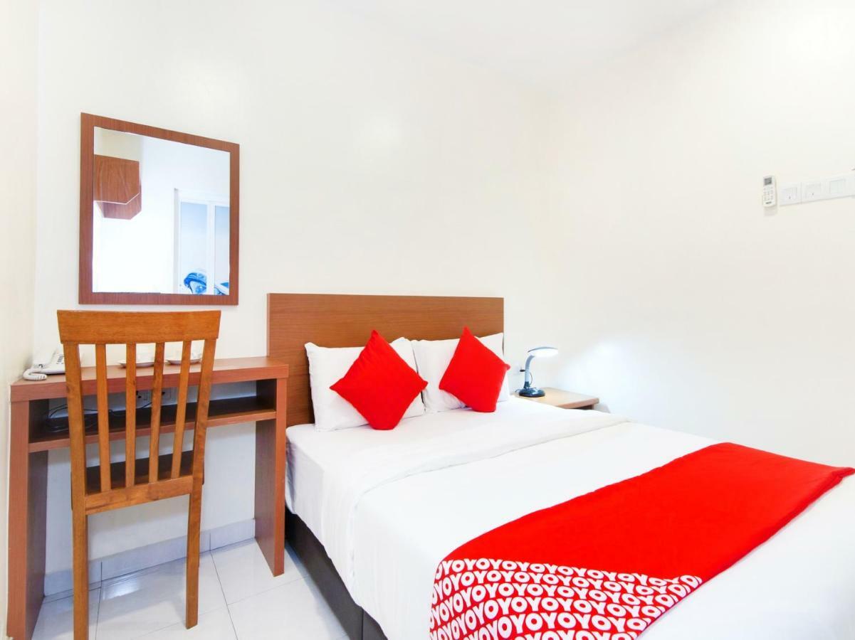 Lawten Hotel Malacca Bagian luar foto